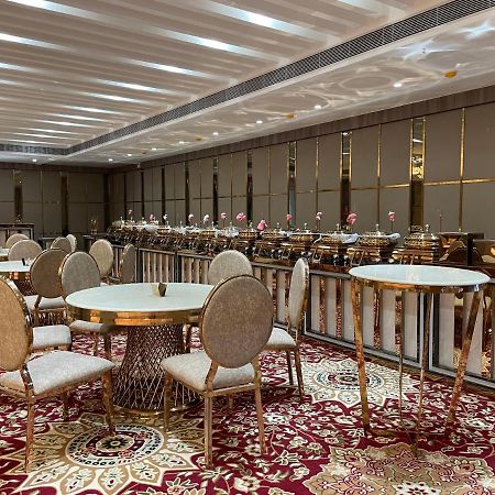 Hotel Casa Divine Izatnagar Luaran gambar