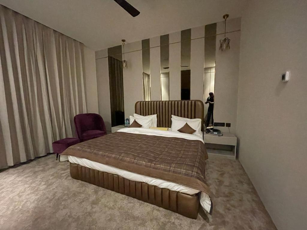 Hotel Casa Divine Izatnagar Luaran gambar
